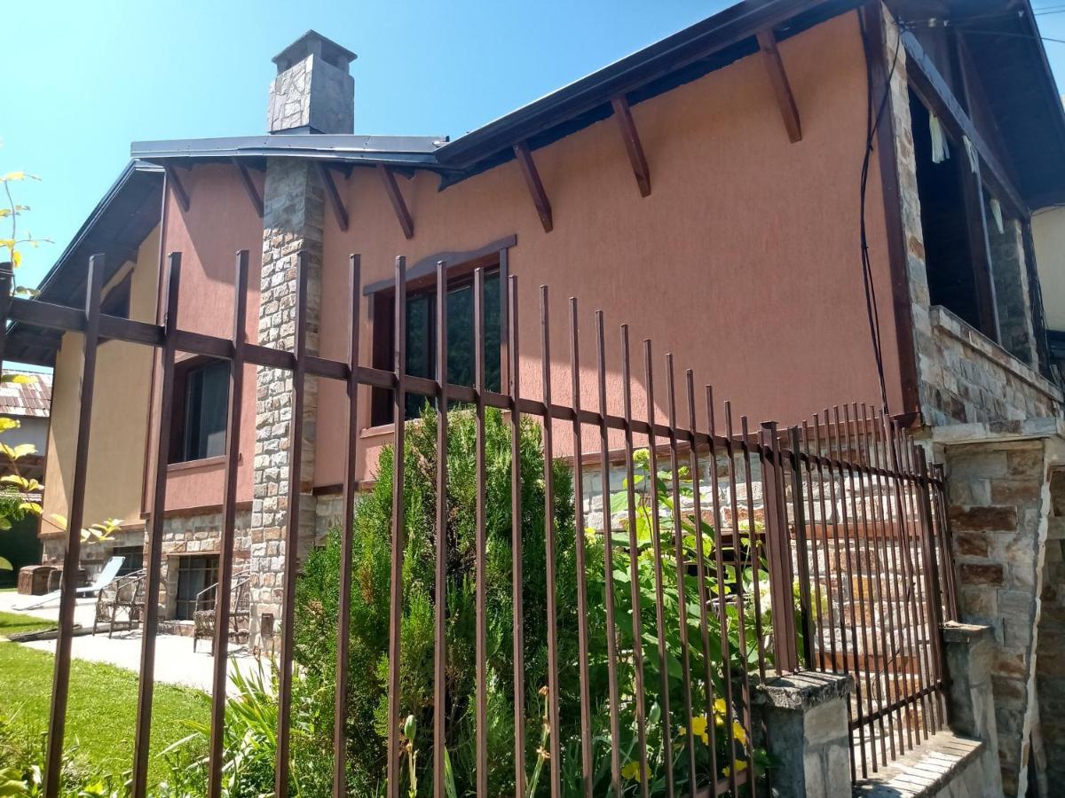 Кръчмъ При Байката Otel Ribaritsa Dış mekan fotoğraf