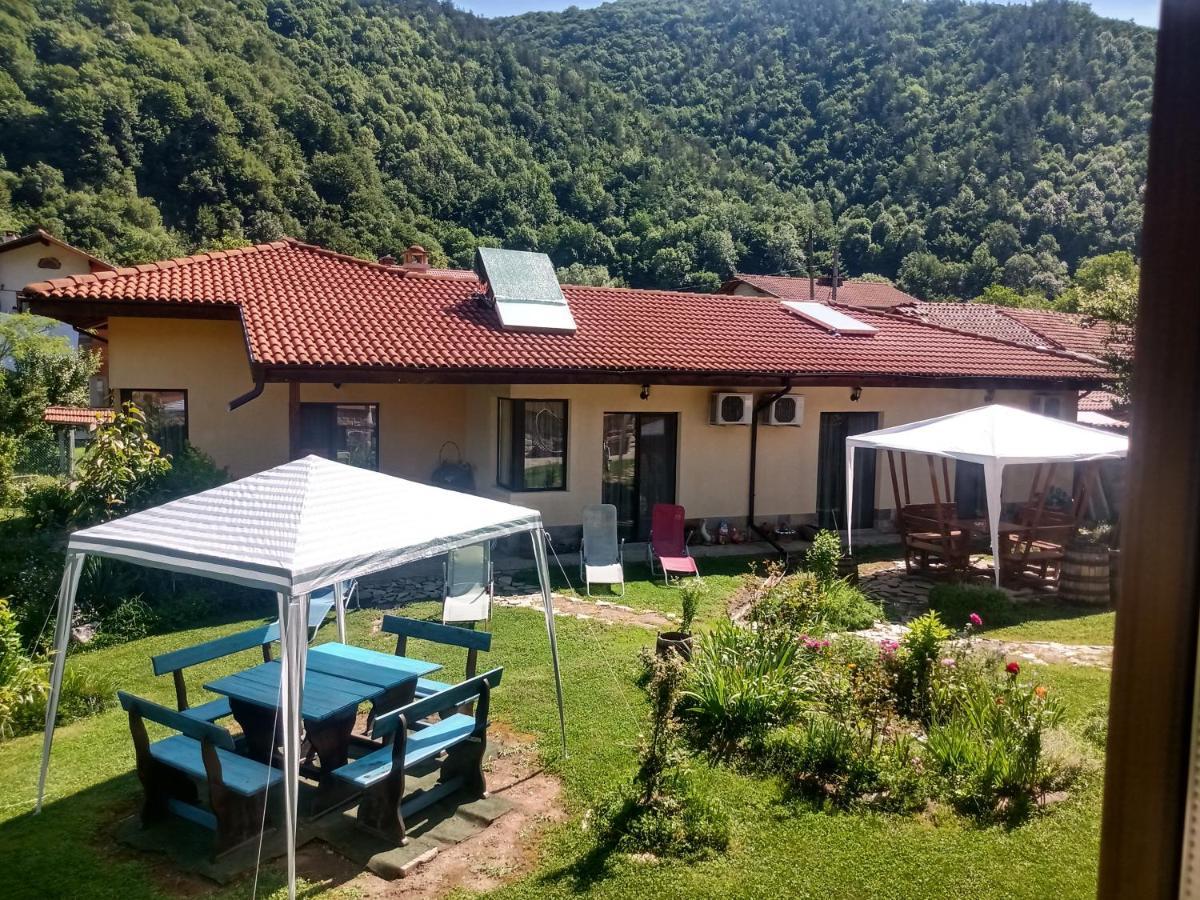Кръчмъ При Байката Otel Ribaritsa Dış mekan fotoğraf